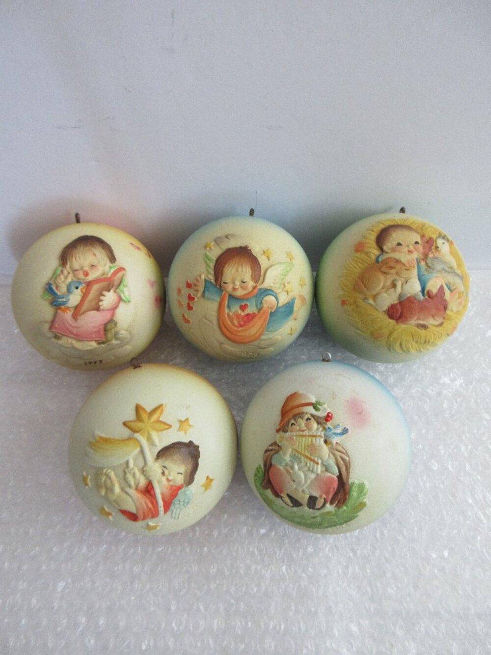 5 ANRI Schmid Ferrándiz Christmas Ornaments Made in Italy 1977-79, 81, 82 *READ*